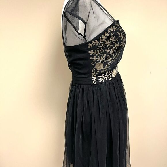 š Laceā&āBeadsĀ blackāembroideredādressāsizeāSm - Picture 4 of 6